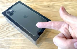 Apple iPhone 11 Pro Max 64 GB €610 Apple iPhone 11 Pro 64GB €580 Apple iPhone 11 Pro Max 64 GB €610 Apple iPhone 11 Pro 64GB €580