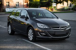 Opel Astra IV (J) kombi 1.7 cosmo - Salon Polska Opel Astra IV (J) kombi 1.7 cosmo - Salon Polska