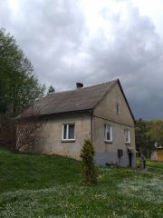 Dom w Porażu, gm. Zagórz, 100m2, działka 1,35ha Dom w Porażu, gm. Zagórz, 100m2, działka 1,35ha