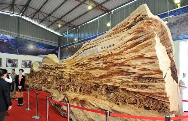 woodcarving_displayed_2007