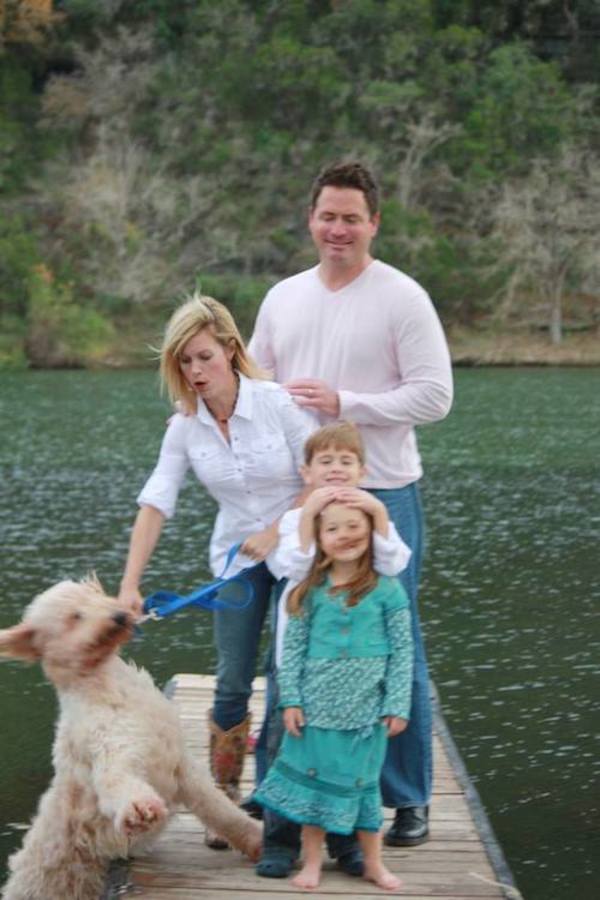 family-photo-gone-wrong-dog-water
