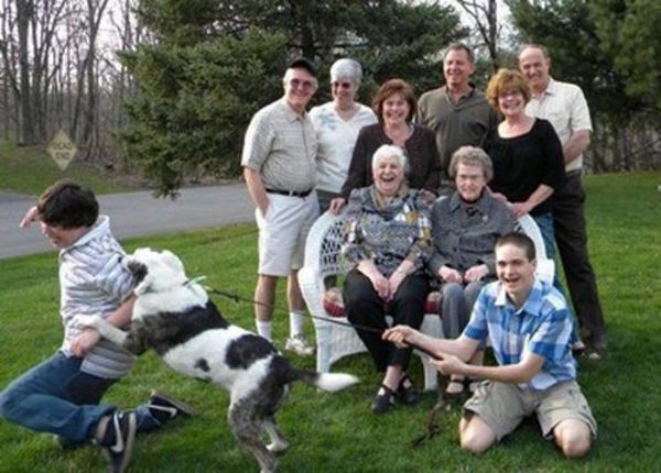 family-photo-gone-wrong-dog