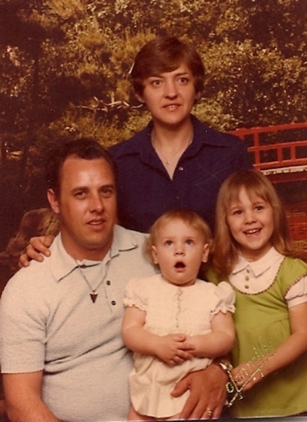 family-photo-gone-wrong-alien