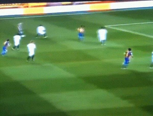 Messi_dribble10