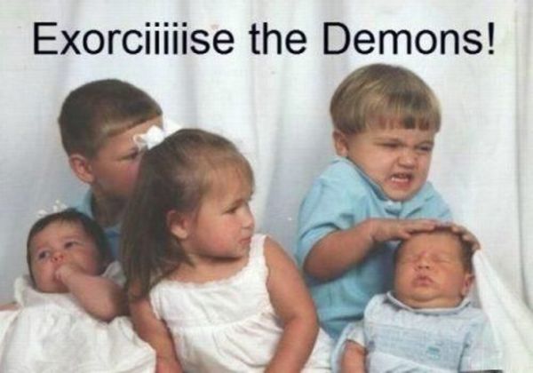 family-photo-gone-wrong-exorcise
