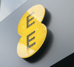 EE