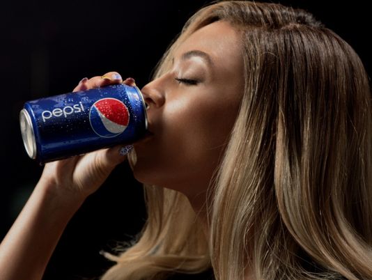 PepsiBeyonceDrink-Campaign-2013