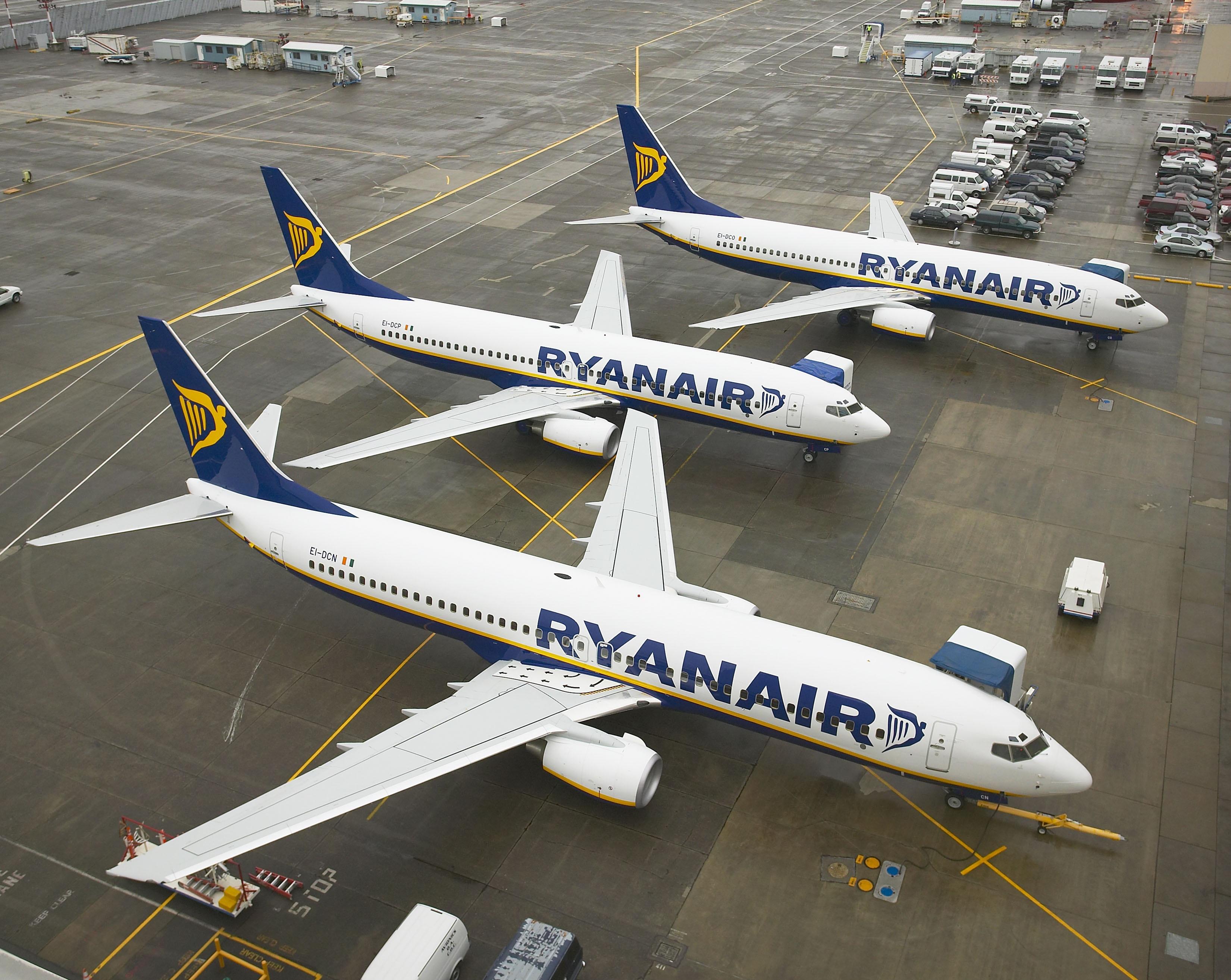 ryanair-aircraft-(1)