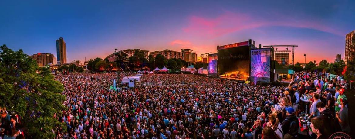 Shaky Knees