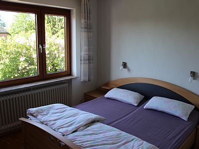 Wohnung 2 Schlafzimmer, mit Garten