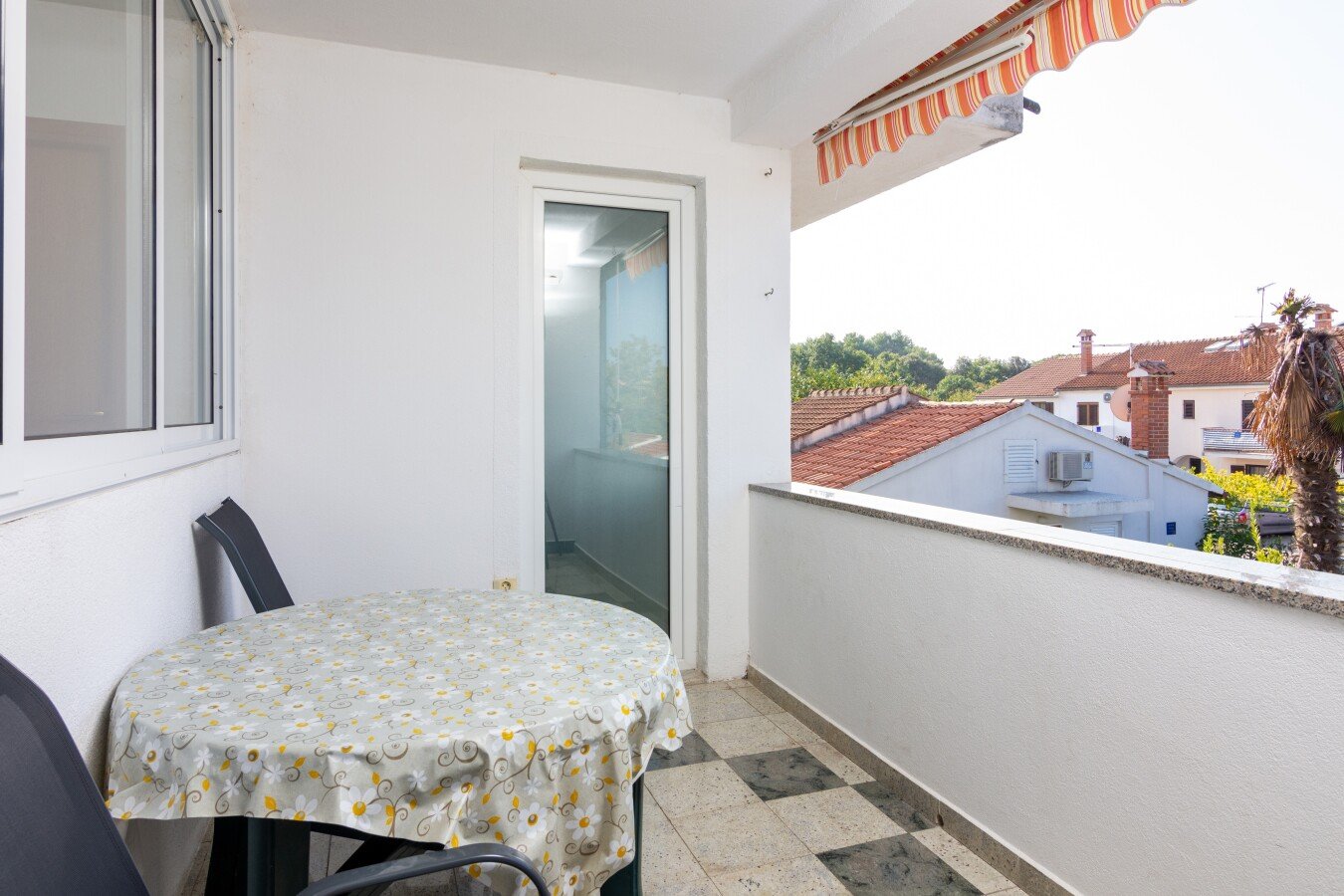 Wohnung 1 Schlafzimmer, mit Klimaanlage