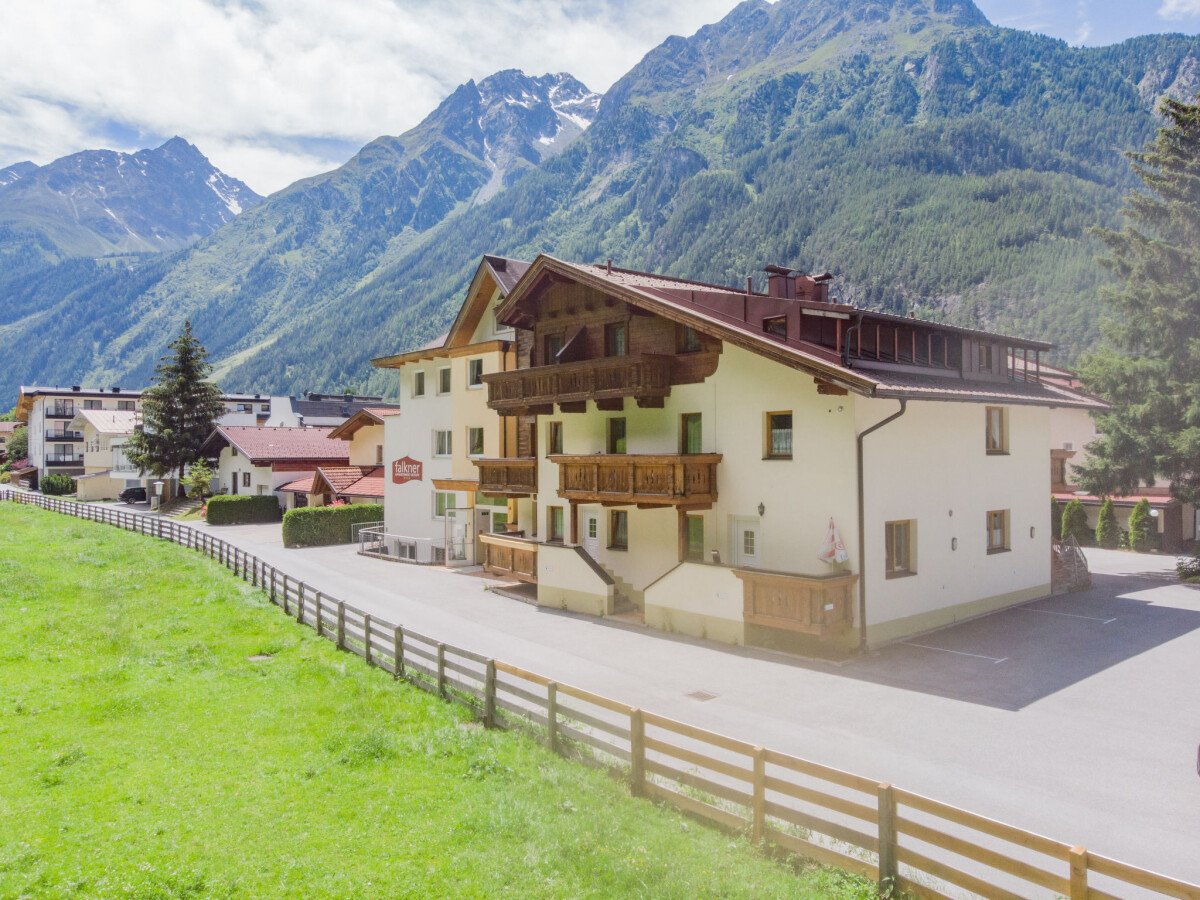 Wohnung 2 Schlafzimmer, mit Pool