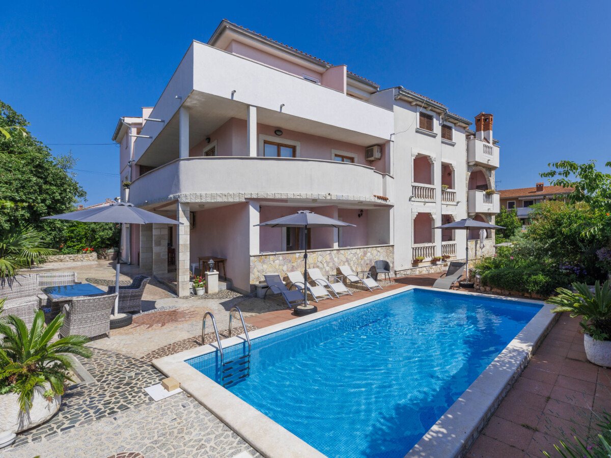 Wohnung 2 Schlafzimmer, mit Pool
