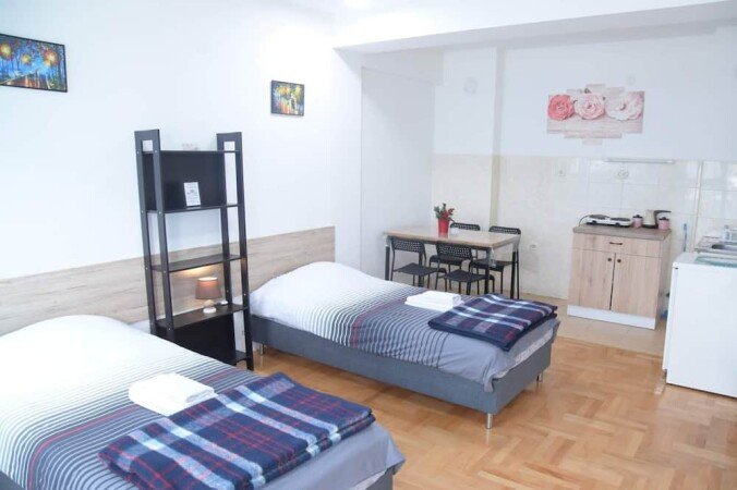 Wohnung 1 Schlafzimmer, mit Klimaanlage