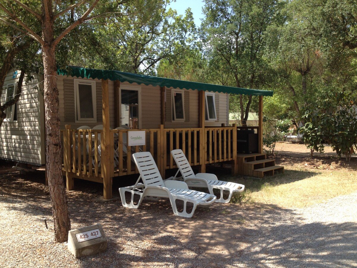 Campingurlaub / Wohnmobil 2 Schlafzimmer, mit Pool