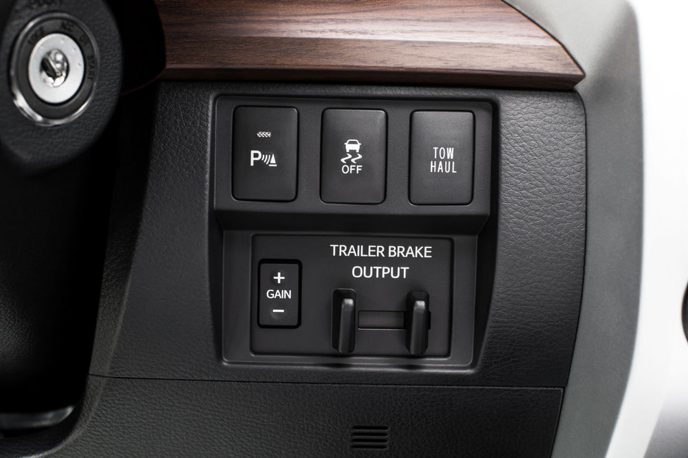 2019_Toyota_Tundra_03_8543391748E7115737AD85E874F4DCDB33EABD33.jpg
