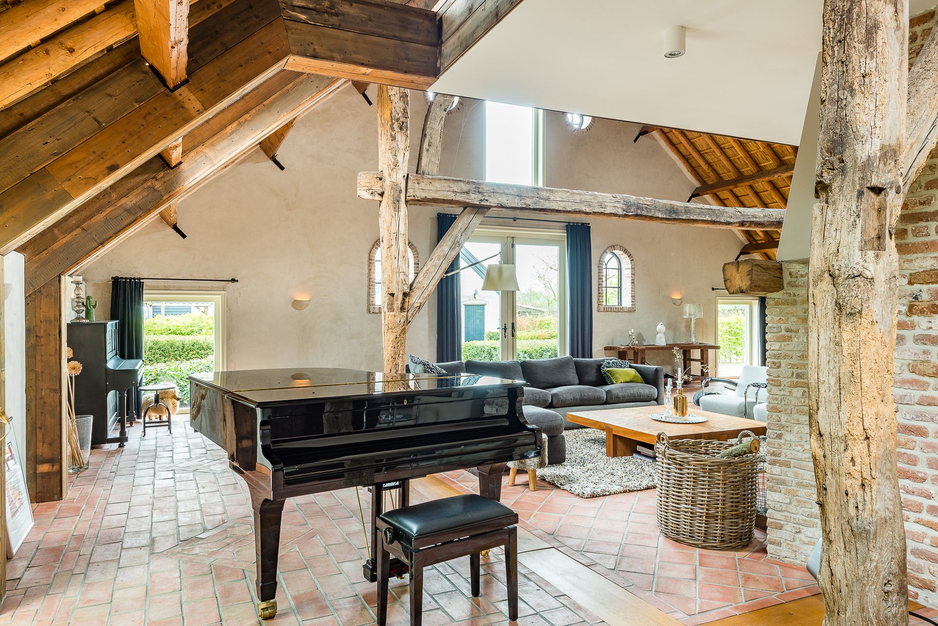 Cdata 9 Bedrooms Oudezijds Achterburgwal 138 Amsterdam