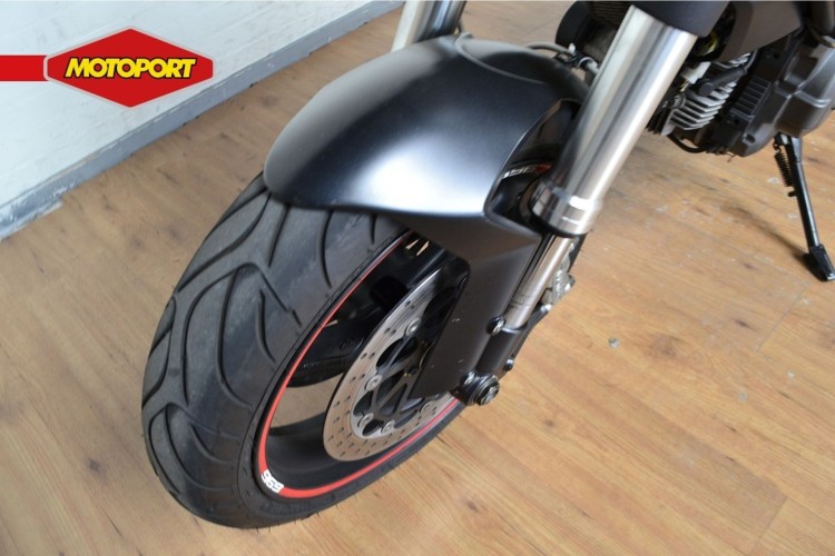 Ducati MONSTER 696 ABS