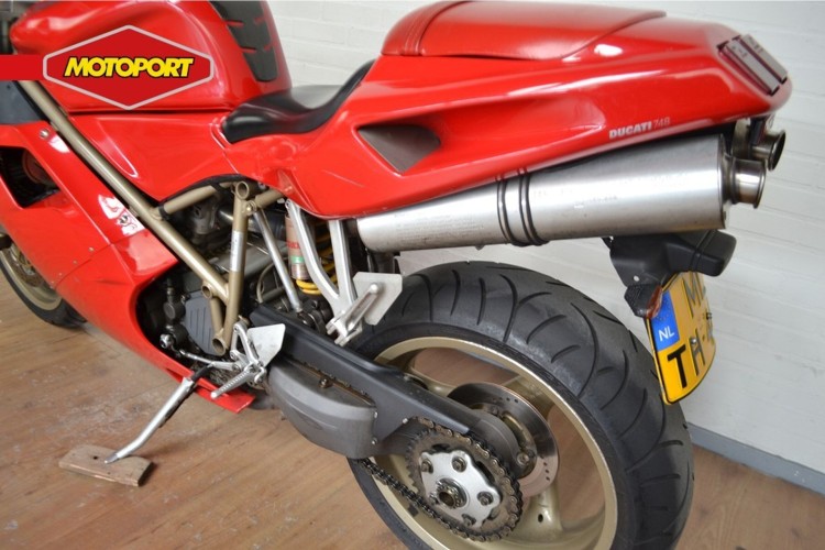 Ducati 748