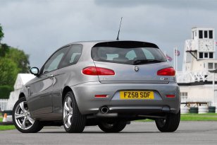 Alfa Romeo 147 2001 - 2010