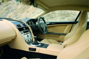 Aston Martin DB9 2003