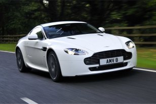Aston Martin V8 Vantage 2005