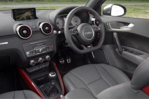 Audi S1 2014