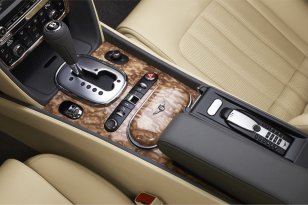 Bentley Continental GTC 2011