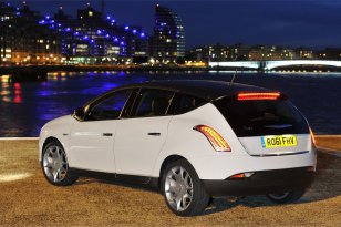 Lancia Delta 2011 - 2014