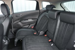 Lancia Delta 2011 - 2014