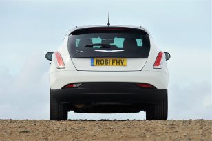 Lancia Delta 2011 - 2014