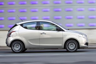 Lancia Ypsilon 2012 - 2015