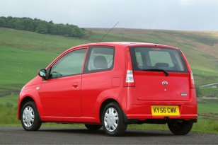 Daihatsu Charade 2003 - 2006