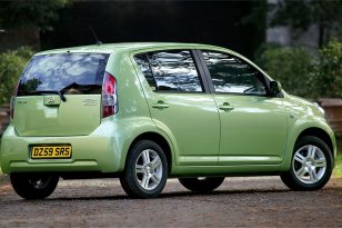 Daihatsu Sirion 2005 - 2009