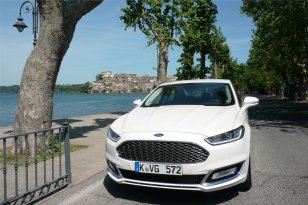 Ford Mondeo Vignale 2015