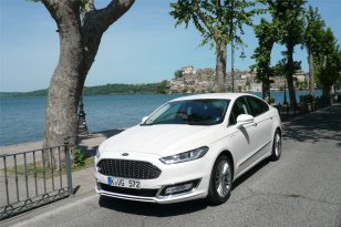 Ford Mondeo Vignale 2015