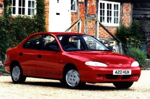 Hyundai Lantra 1995 - 2000