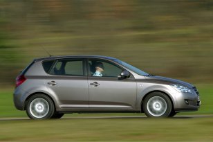 Kia Cee'd 2007 - 2010