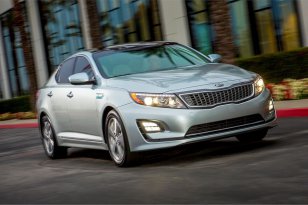 Kia Optima hybrid 2011
