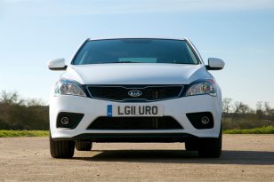 Kia Pro_cee'd 2008 - 2013