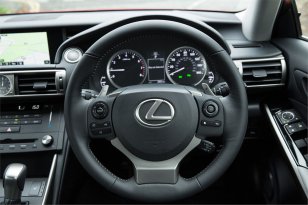 Lexus IS 2013