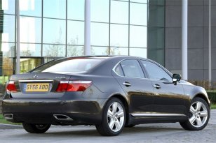 Lexus LS 600h 2006 - 2012