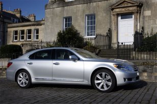 Lexus LS 600h 2006 - 2012