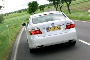 Lexus LS 600h 2006 - 2012