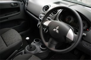 Mitsubishi Colt 2008 - 2013