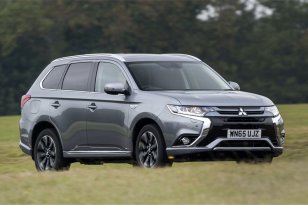 Mitsubishi Outlander PHEV 2014