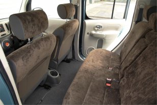 Nissan Cube 2010 - 2011