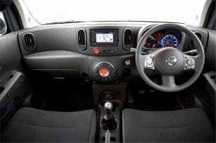 Nissan Cube 2010 - 2011