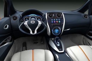 Nissan Invitation 2012