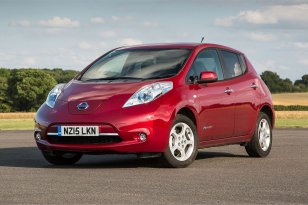 Nissan LEAF 2 2011